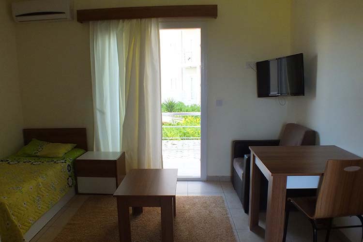 Studio Apartment